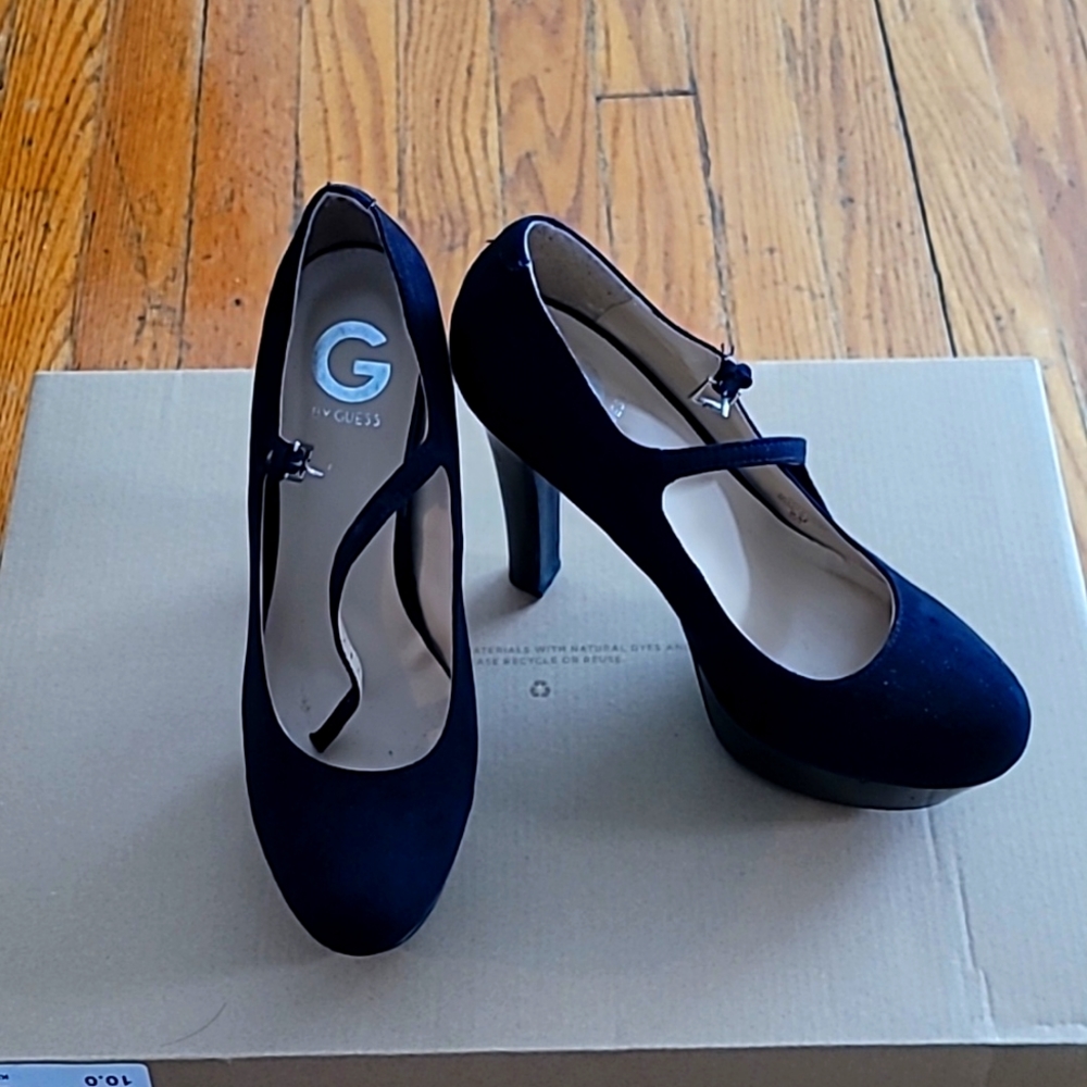 All black platform heels by Guess. size 9
